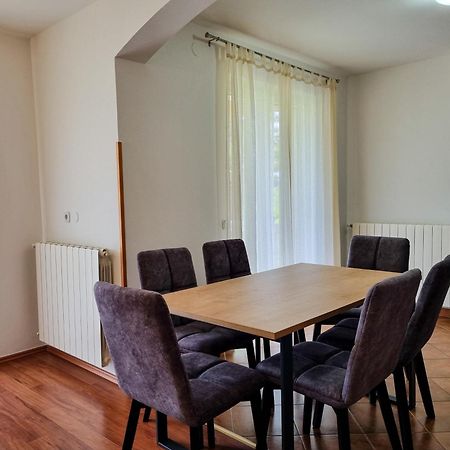 Juli No3 & No4 Apartment Mugeba ภายนอก รูปภาพ