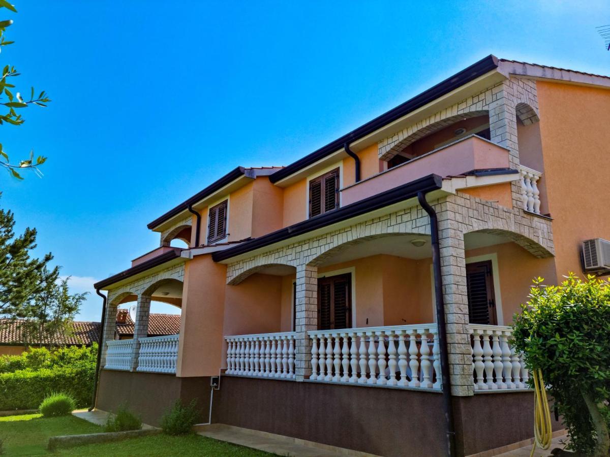 Juli No3 & No4 Apartment Mugeba ภายนอก รูปภาพ