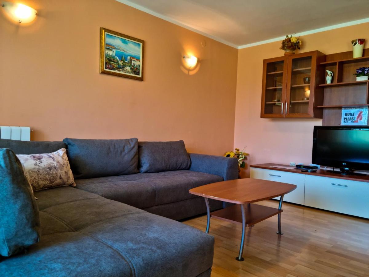 Juli No3 & No4 Apartment Mugeba ภายนอก รูปภาพ